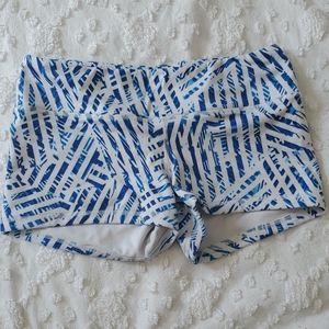 Fleo Shorts